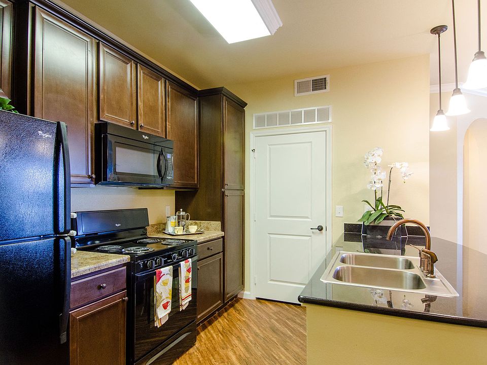 Andalucia Villas Kitchen with Granite Countertops