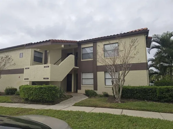 3240 Candle Ridge Dr #204, Orlando, FL 32822