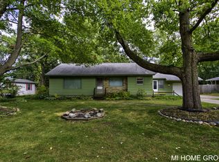 719 Aster Ave, Holland, MI 49423