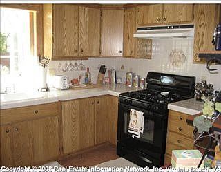 3rd image of 102 Monarch Dr