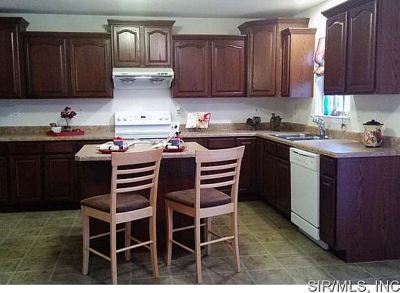 Beautiful Kitchen 15 x 9 Sq Ft