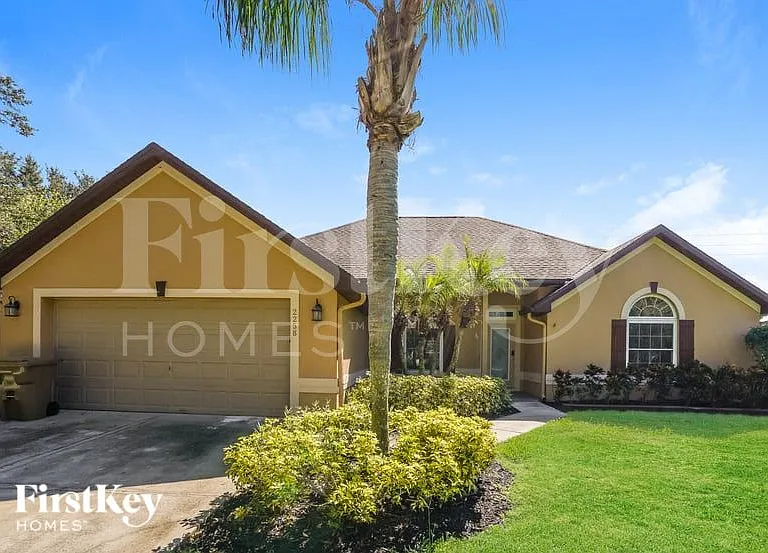 2258 Jessica Ln — Photo 1