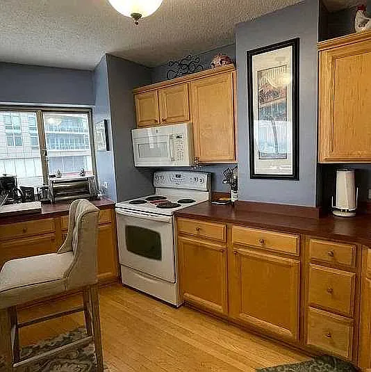 2 bed, 707 sqft, $855 — Photo 2