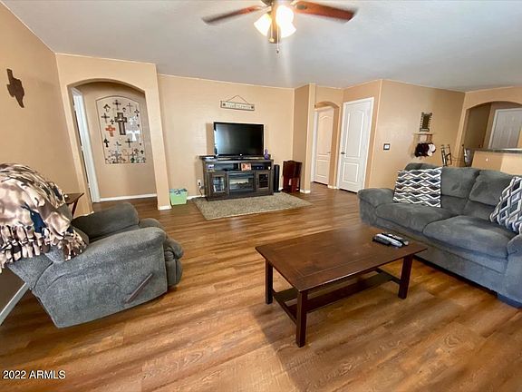 5th image of 44257 W Oster Dr