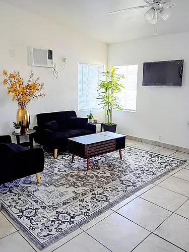 1118 Palm St #2 Photo 1