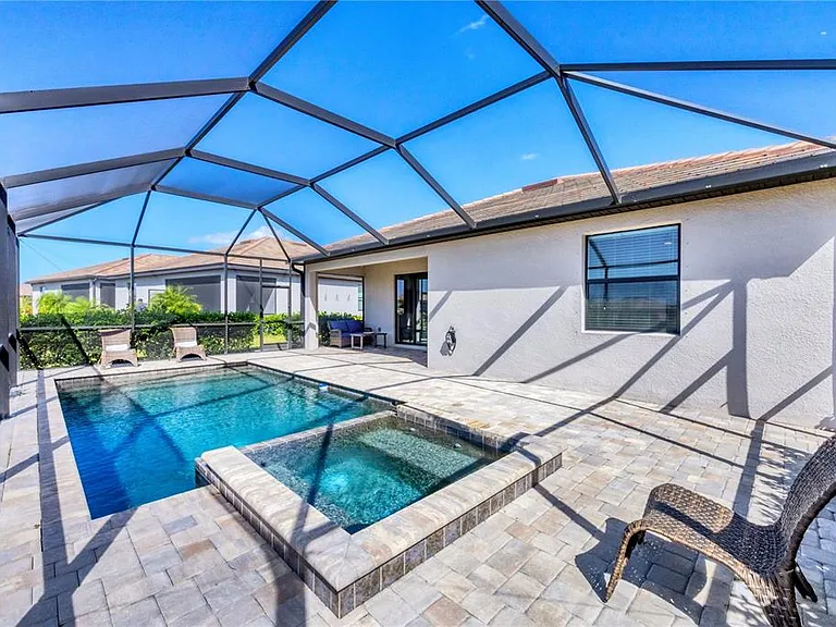 15716 Barefoot Beach Dr — Photo 25