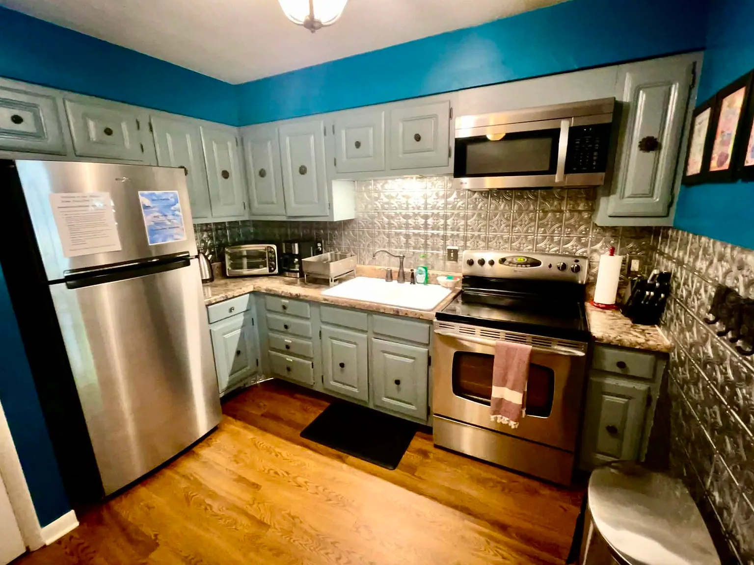 2 bed, 1.5 bath, 1174 sqft, $3,000 — Photo 4
