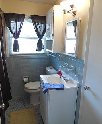 5th image of 203 Elmgrove Ave