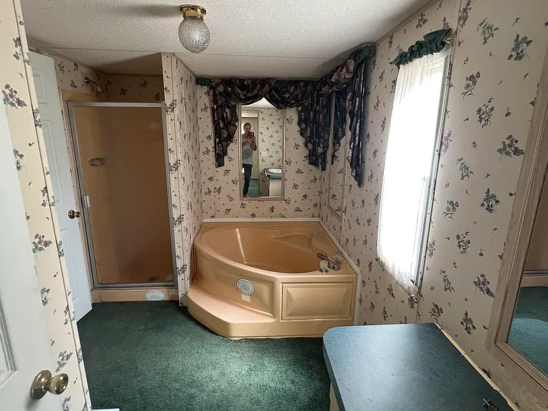 2025 Crestview Ct — Photo 13