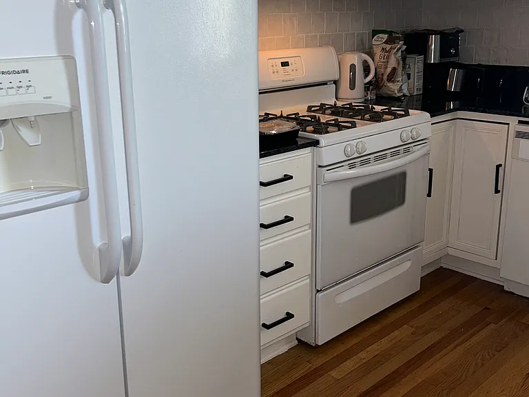 6653 S Maryland Ave #3E — Photo 9