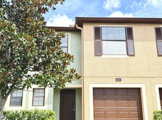 2433 Edgewater Falls Dr, Brandon, FL 33511