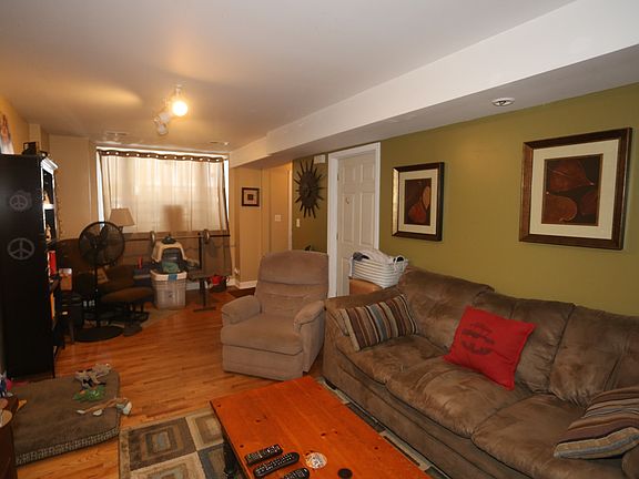 5th image of 2947 N Ashland Ave #G