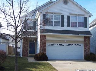 51 Tall Oaks Ct, Old Bridge, NJ 08857