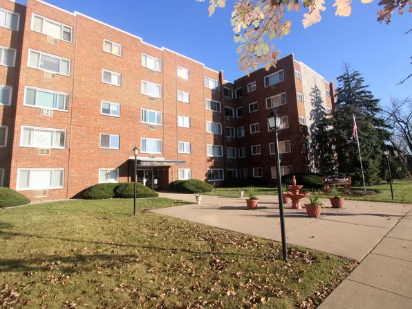 222 Madison St Unit 413, Joliet, IL 60435