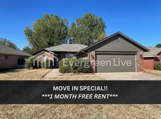 1001 N Tiffany Way, Mustang, OK 73064