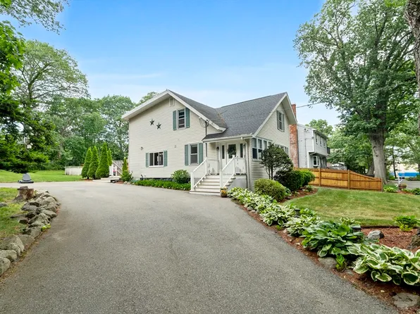 74 Glendale Rd, Braintree, MA 02184