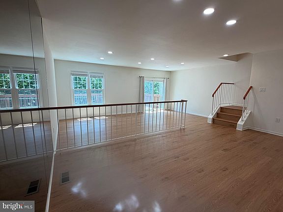 5th image of 10113 Galsworthy Pl