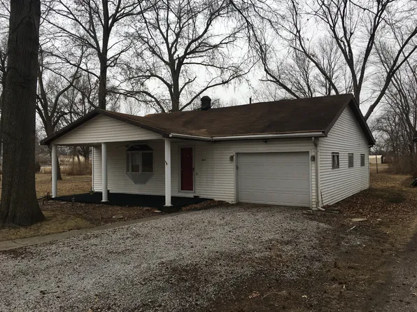1010 N Beech St, Centralia, IL 62801