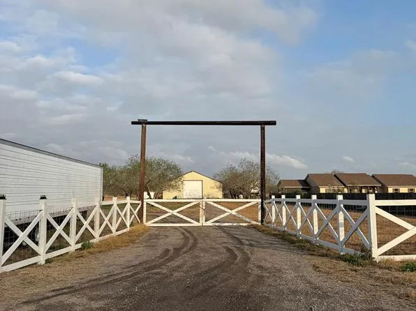 28255 S Altas Palmas Rd, Harlingen, TX 78552