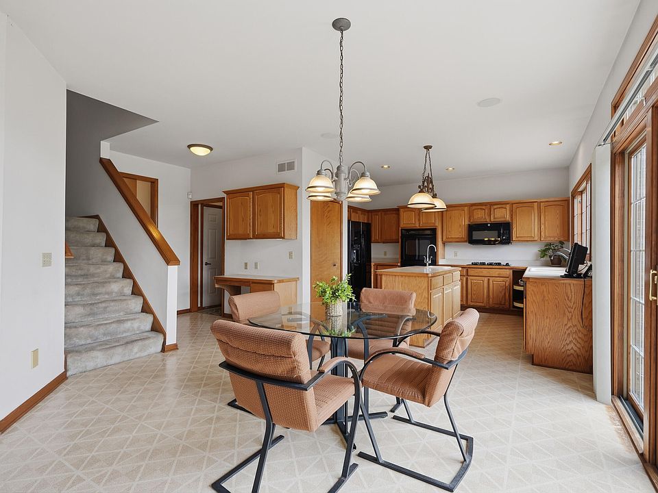 137 Queen Anne Dr, photo 20