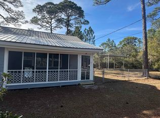 68 Suwannee Ave, Panacea, FL 32346