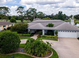 5111 Canterbury Dr, Sarasota, FL 34243