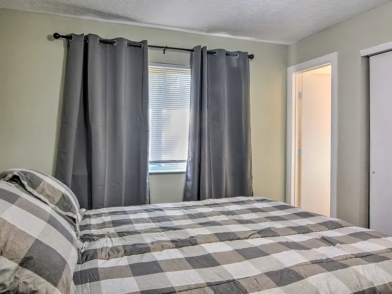 1208 Hupmobile Dr NE — Photo 13