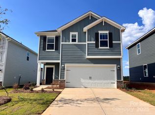 1428 Wildflower St, Newton, NC 28658