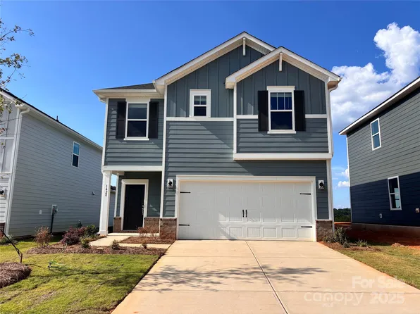 1428 Wildflower St, Newton, NC 28658
