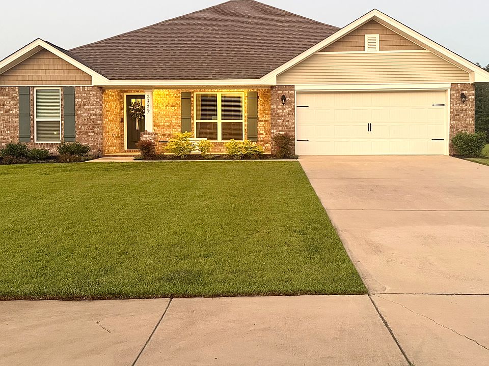 1st image of 23257 Ridgewood Dr