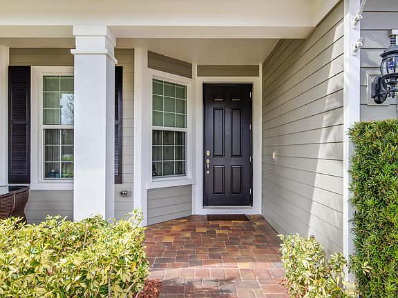 Home For Sale In Oak Haven