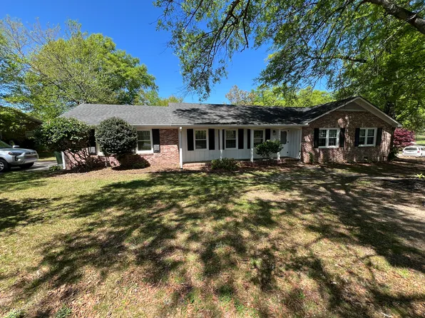 100 Ellen Ln, Mauldin, SC 29662