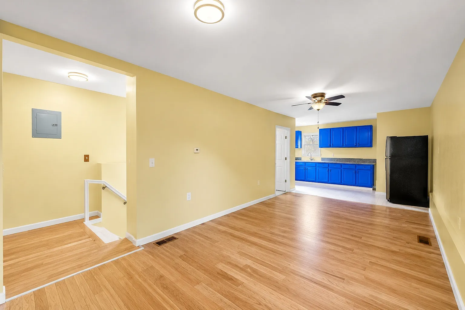 3 bed, 1657 sqft, $2,200 — Photo 3