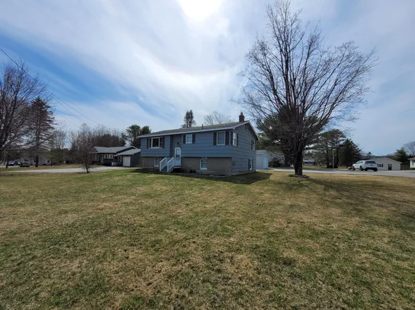 498 Main Street, Jay, ME 04239