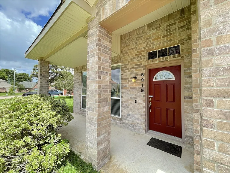 8919 Diamond Lake Ln — Photo 24