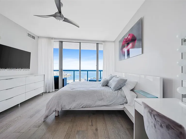 888 Biscayne Blvd #3907 — Photo 20