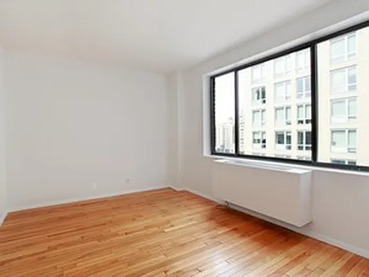 Sold by Corcoran | media 14