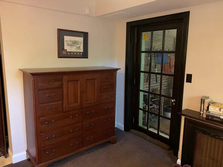 Inside view of front door. (prior to carpet replace)