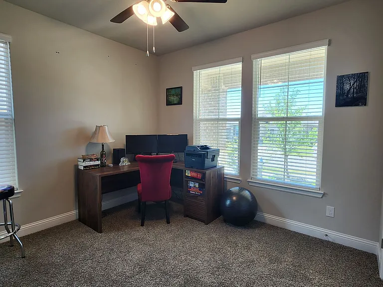 2221 Redwing Dr — Photo 15