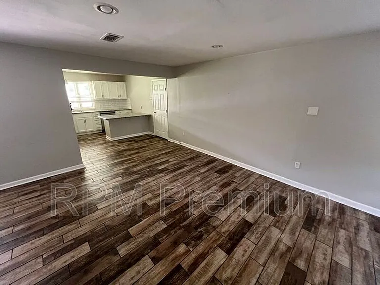 3337 Coolidge St — Photo 7