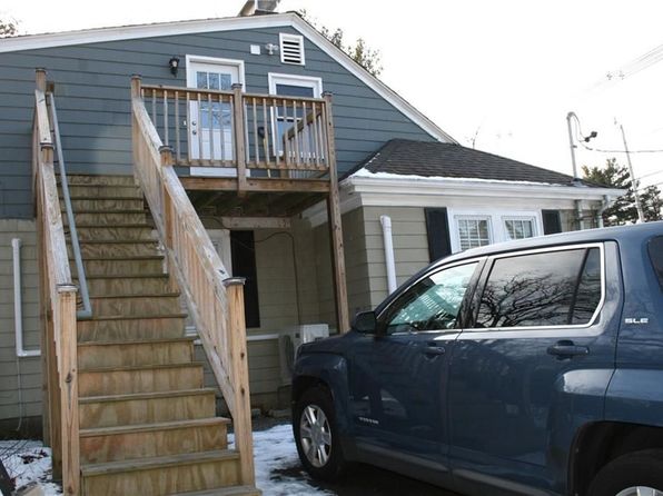 840 Sanderson Rd Floor 2