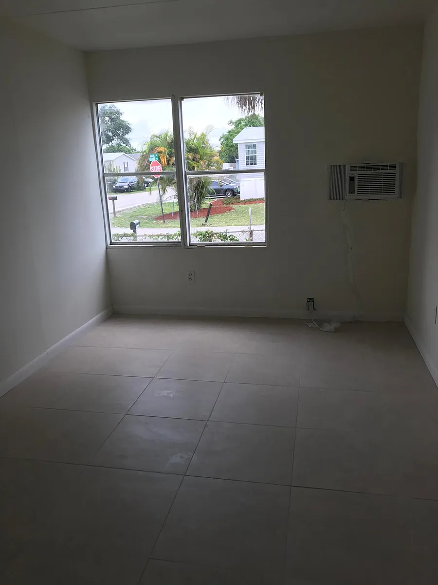 Building Photo - 10166 Marlin Cir #2