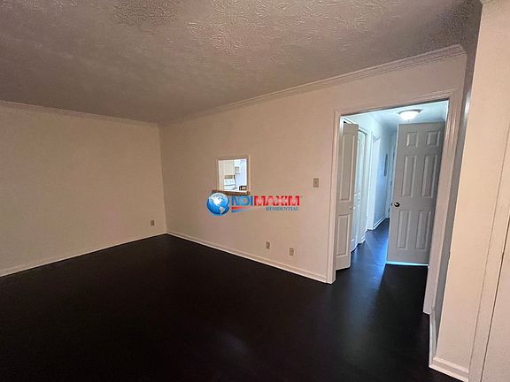 5th image of 1877 McElvaney Ln