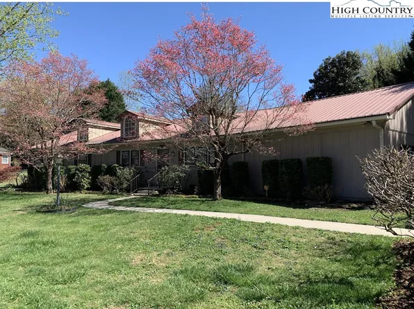 421 Powell Circle, Lenoir, NC 28645