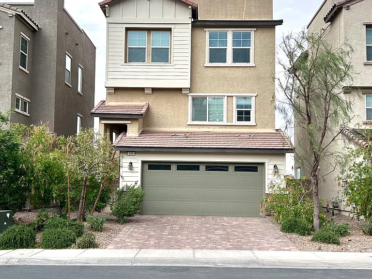 104 Campbelltown Ave — Photo 3
