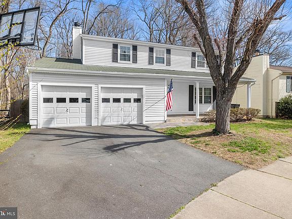 3rd image of 8274 Raindrop Way