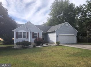 35575 Army Navy Dr, Mechanicsville, MD 20659