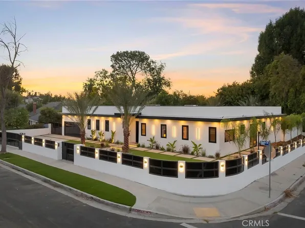20703 Quedo Dr, Woodland Hills, CA 91364