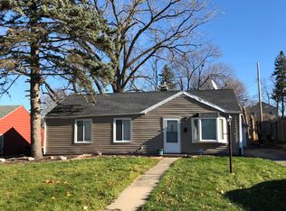 1112 Norwood Rd, Lansing, MI 48917
