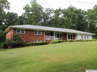 408 35th St NW, Fort Payne, AL 35967